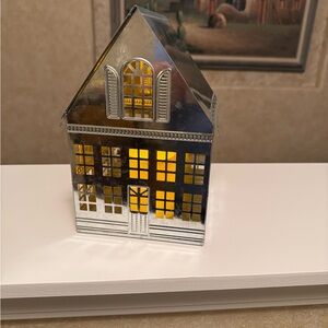 Hallmark Limited edition light up metal house